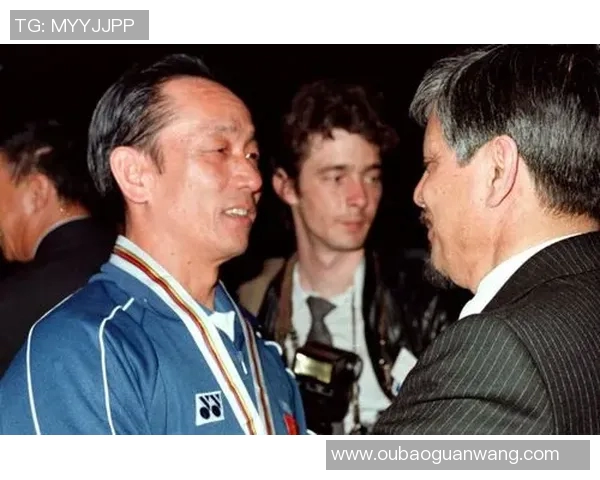 世界杯新闻对话吴强：回顾羽毛球生涯的辉煌与挑战